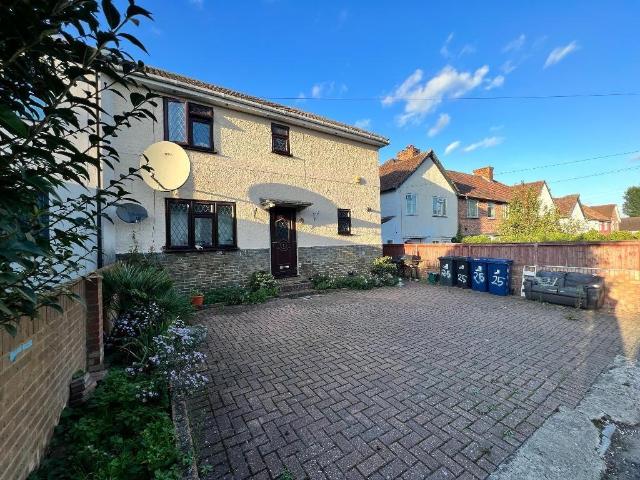 5 bedroom semi detached house for sale