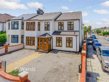 5 bedroom semi detached house for sale