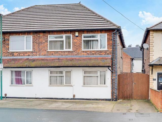 5 bedroom semi detached house for sale