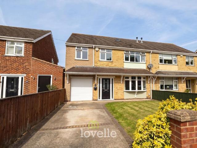5 bedroom semi detached house for sale