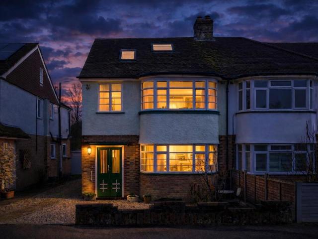 5 bedroom semi detached house for sale
