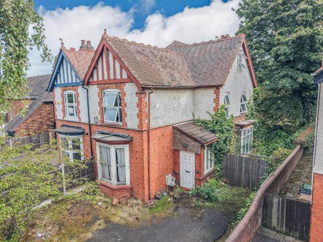 5 bedroom semi detached house for sale
