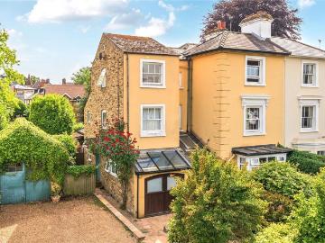 5 bedroom semi detached house for sale