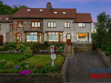 5 bedroom semi detached house for sale