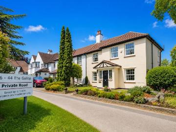 5 bedroom semi detached house for sale
