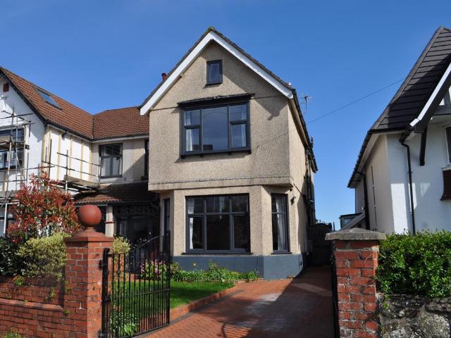 5 bedroom semi detached house for sale