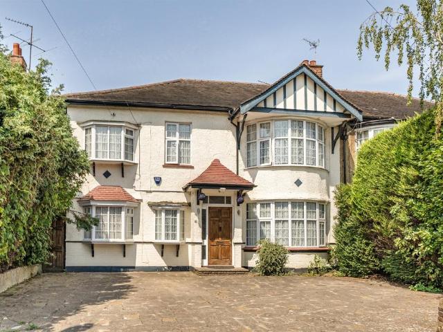 5 bedroom semi detached house for sale