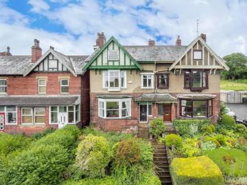 5 bedroom semi detached house for sale