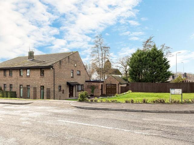 5 bedroom semi detached house for sale