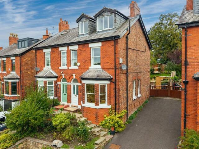 5 bedroom semi detached house for sale