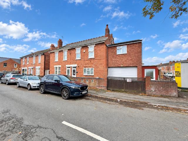 5 bedroom semi detached house for sale