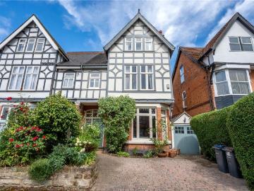 5 bedroom semi detached house for sale