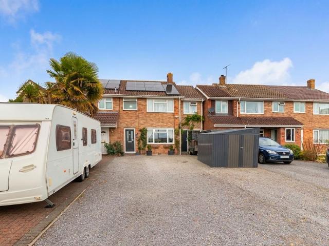 5 bedroom semi detached house for sale