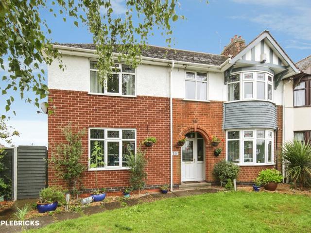 5 bedroom semi detached house for sale