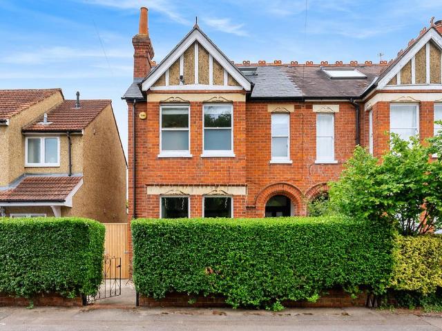 5 bedroom semi detached house for sale
