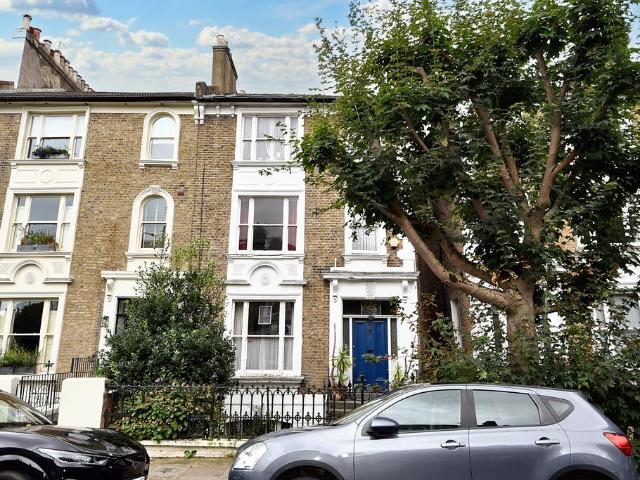 5 bedroom semi detached house for sale