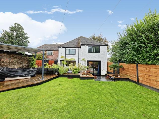 5 bedroom semi detached house for sale