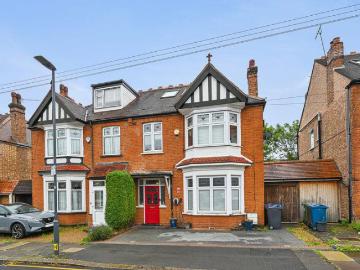5 bedroom semi detached house for sale