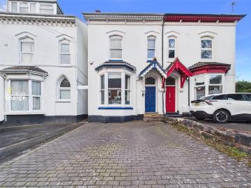 5 bedroom semi detached house for sale