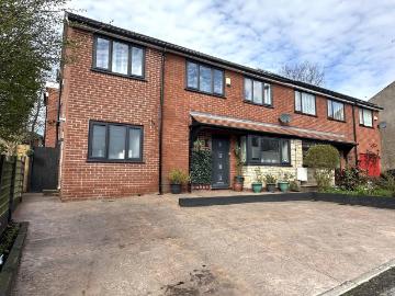 5 bedroom semi detached house for sale