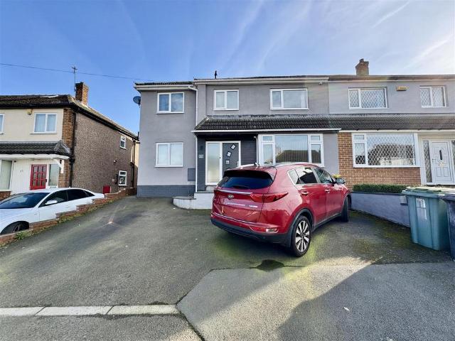 5 bedroom semi detached house for sale