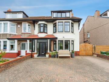 House for sale in Claremount Road CH45 Wallasey - Garden