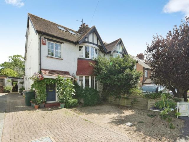 5 bedroom semi detached house for sale