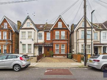5 bedroom semi detached house for sale
