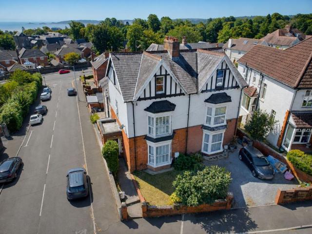 5 bedroom semi detached house for sale