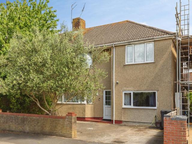 5 bedroom semi detached house for sale