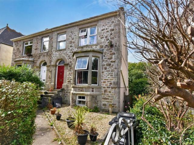 5 bedroom semi detached house for sale