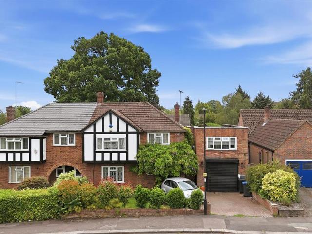 5 bedroom semi detached house for sale