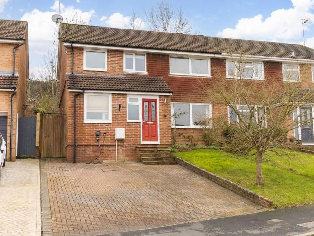 5 bedroom semi detached house for sale