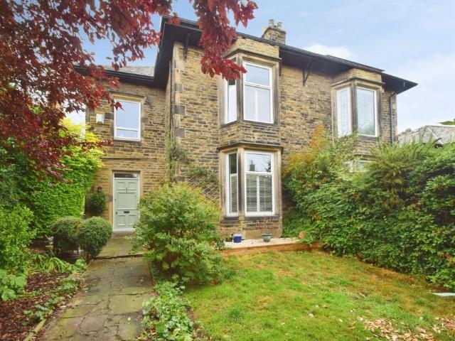 5 bedroom semi detached house for sale