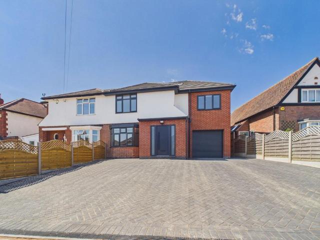 5 bedroom semi detached house for sale