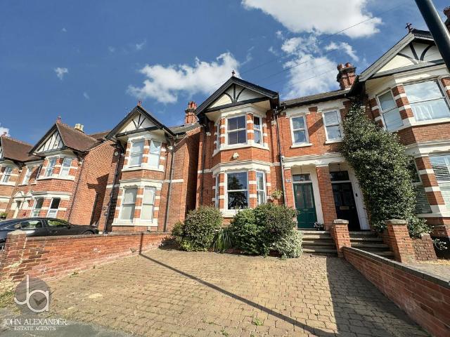 5 bedroom semi detached house for sale