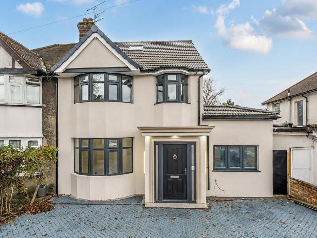5 bedroom semi detached house for sale