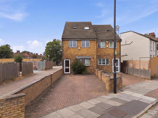 5 bedroom semi detached house for sale