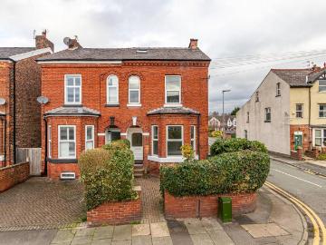 5 bedroom semi detached house for sale