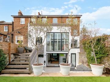 Wendell Park, London, Greater London - Garden