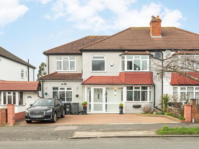5 bedroom semi detached house for sale