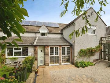 5 bedroom semi detached house for sale
