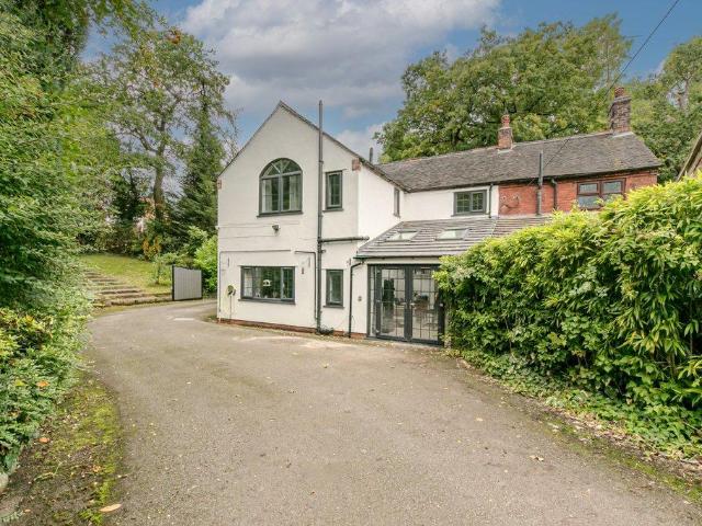 5 bedroom semi detached house for sale