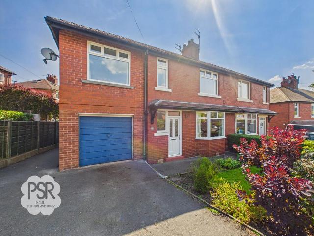 5 bedroom semi detached house for sale