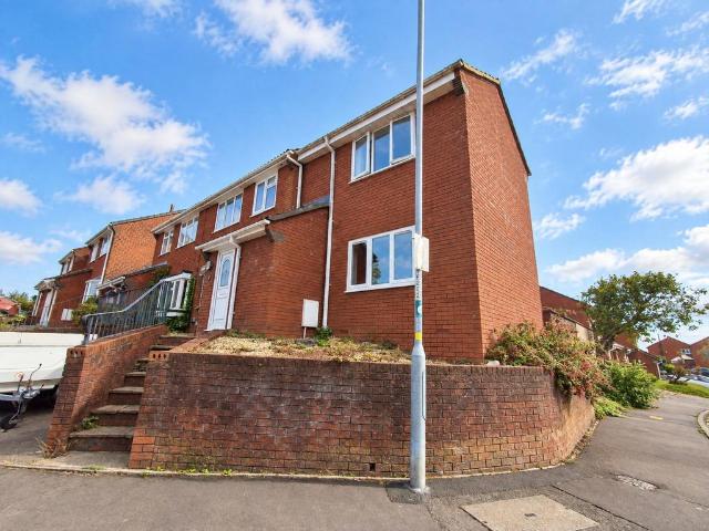 5 bedroom semi detached house for sale