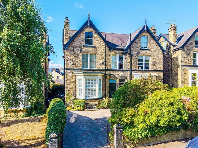 5 bedroom semi detached house for sale