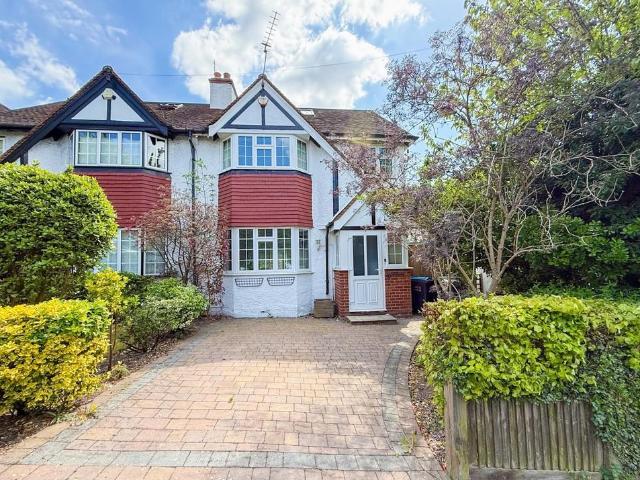 5 bedroom semi detached house for sale
