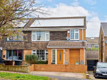 Sheffield, South Yorkshire, Midlands - Equipped kitchen