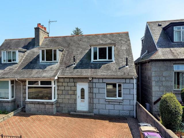 5 bedroom semi detached house for sale