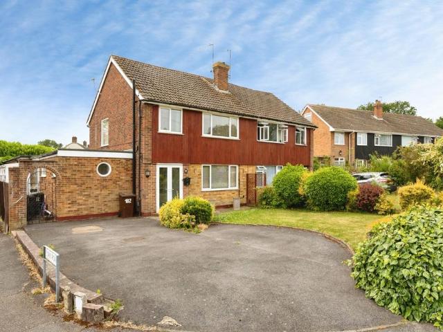 5 bedroom semi detached house for sale